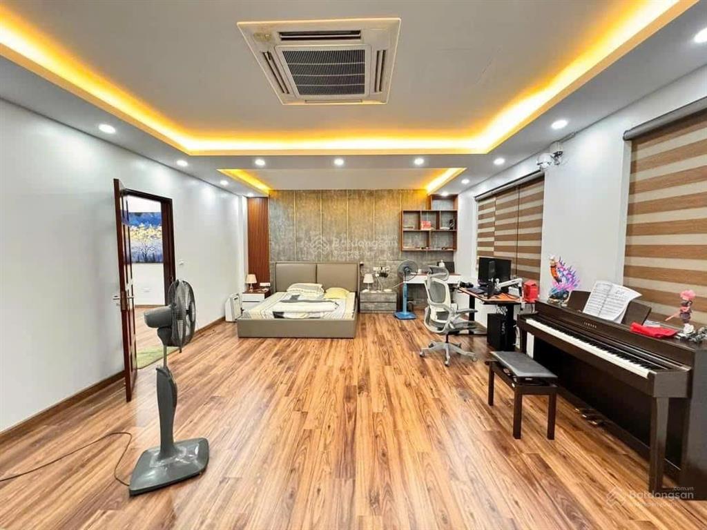 Siêu đẹp! bán nhà nguyễn chí thanh
ngõ thông, ô tô gần, 2 mặt thoáng, 43m2, 6 tầng