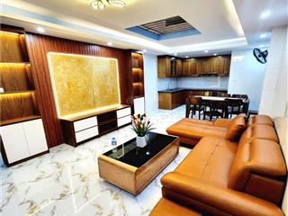 Cực ngon, bán nhà đẹp đường láng, ngõ 4m ô tô đỗ gần nhà, 2 mặt thoáng, 44m2 6 tầng thang máy