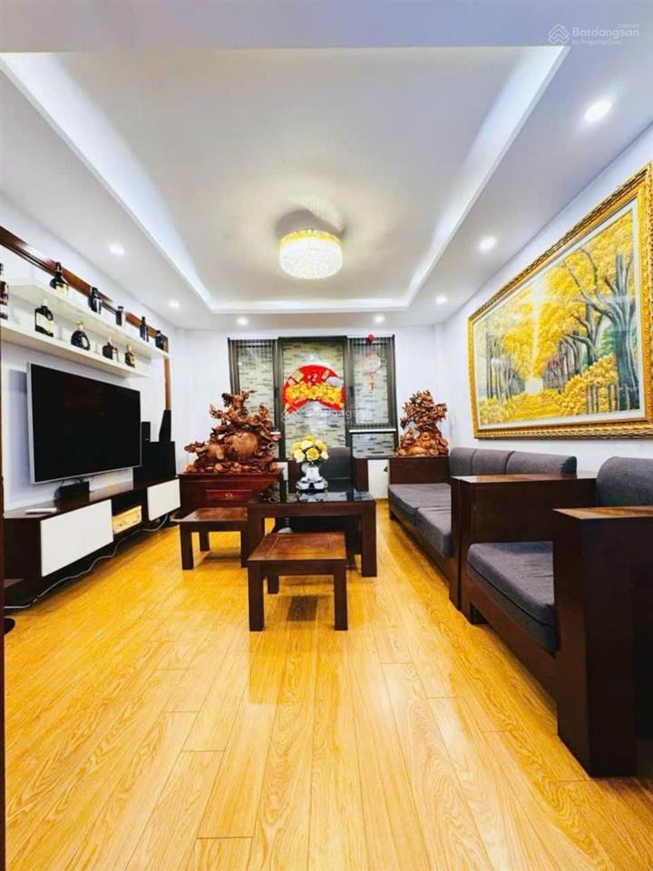 Cực ngon, bán nhà đẹp đống đa, ô tô đỗ gần nhà, 2 thoáng, 40m, 6 tầng