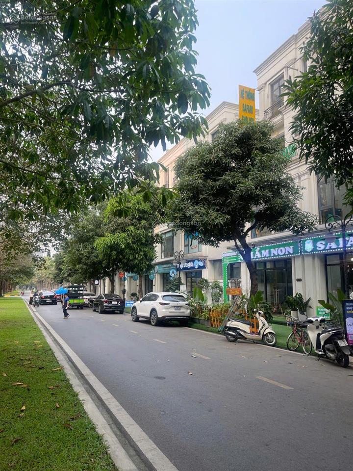 Giảm còn 16 tỷ căn shophouse san hô 16 xây 5 tầng, đối diện chung cư và cạnh hồ, đại học