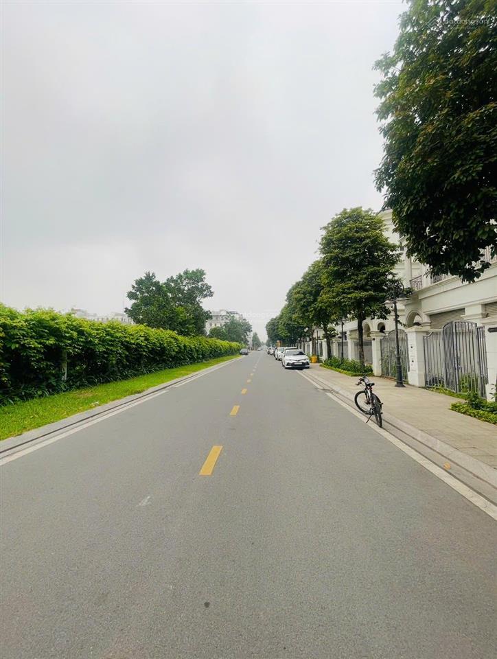 Giảm sâu còn 26 tỷ  biệt thự sao biển, gần góc  gần biển hồ ngọc trai 24,5ha
