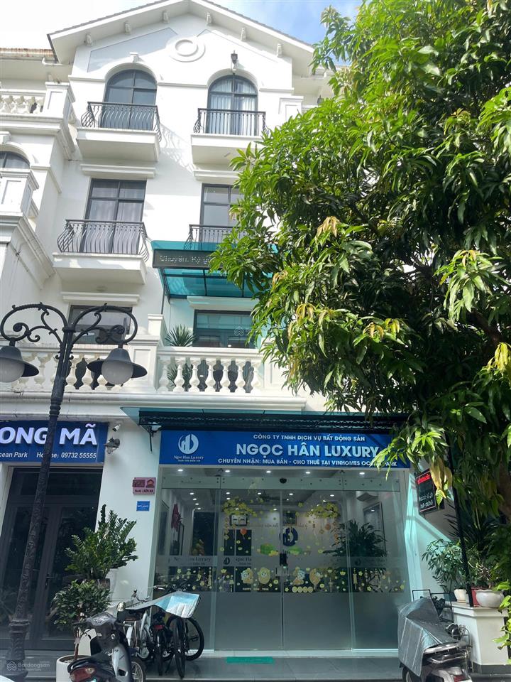 Cho thuê shophouse sao biển 5 tầng, có thang máy. giá 20 triệu/tháng