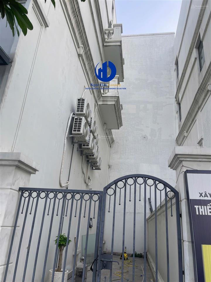 Bán nhanh căn sao biển 23141 cạnh góc, thoáng sau, view công viên, bể bơi