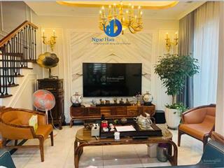 Bán nhanh 28 tỷ  biệt thự sao biển, cạnh hồ ngọc trai, full đồ đẹp