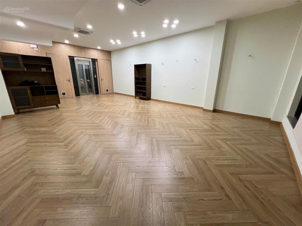 Giá 55 triệu/tháng  full đồ cao cấp 6 tỷ, view công viên, gần hồ ngọc trai 24,5ha