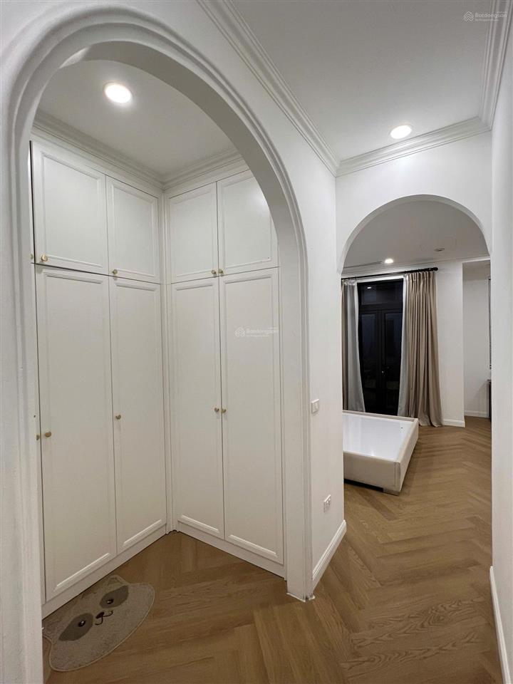 Giá 55 triệu/tháng  full đồ cao cấp 6 tỷ, view công viên, gần hồ ngọc trai 24,5ha