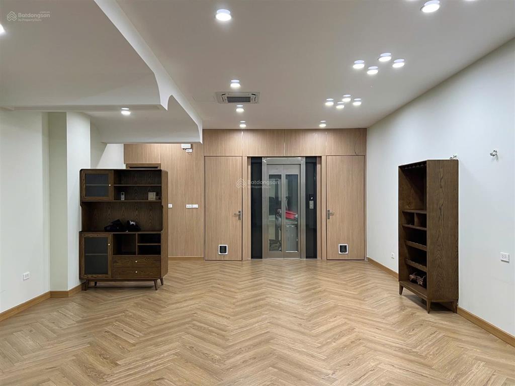 Giá 55 triệu/tháng  full đồ cao cấp 6 tỷ, view công viên, gần hồ ngọc trai 24,5ha