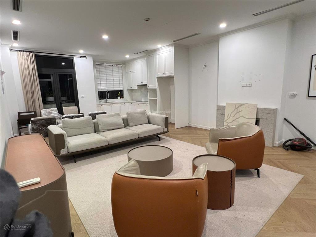 Giá 55 triệu/tháng  full đồ cao cấp 6 tỷ, view công viên, gần hồ ngọc trai 24,5ha