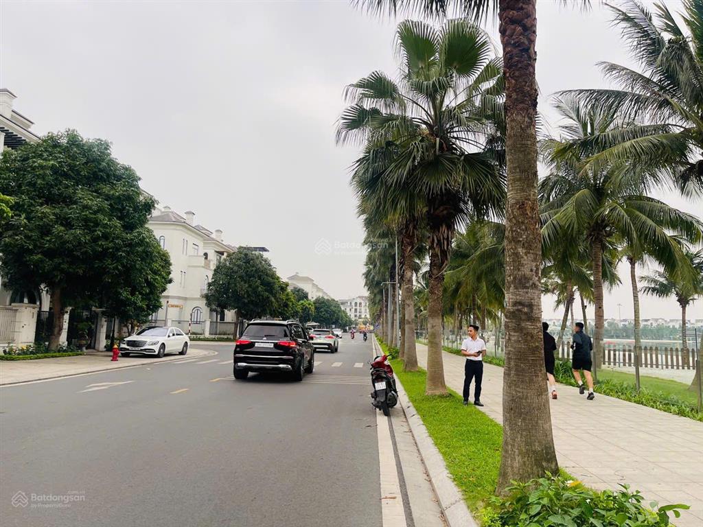 Bán gấp  biệt thự đơn lập góc 2 mặt tiền  view hồ ngọc trai 24,5ha  nhà như ảnh
