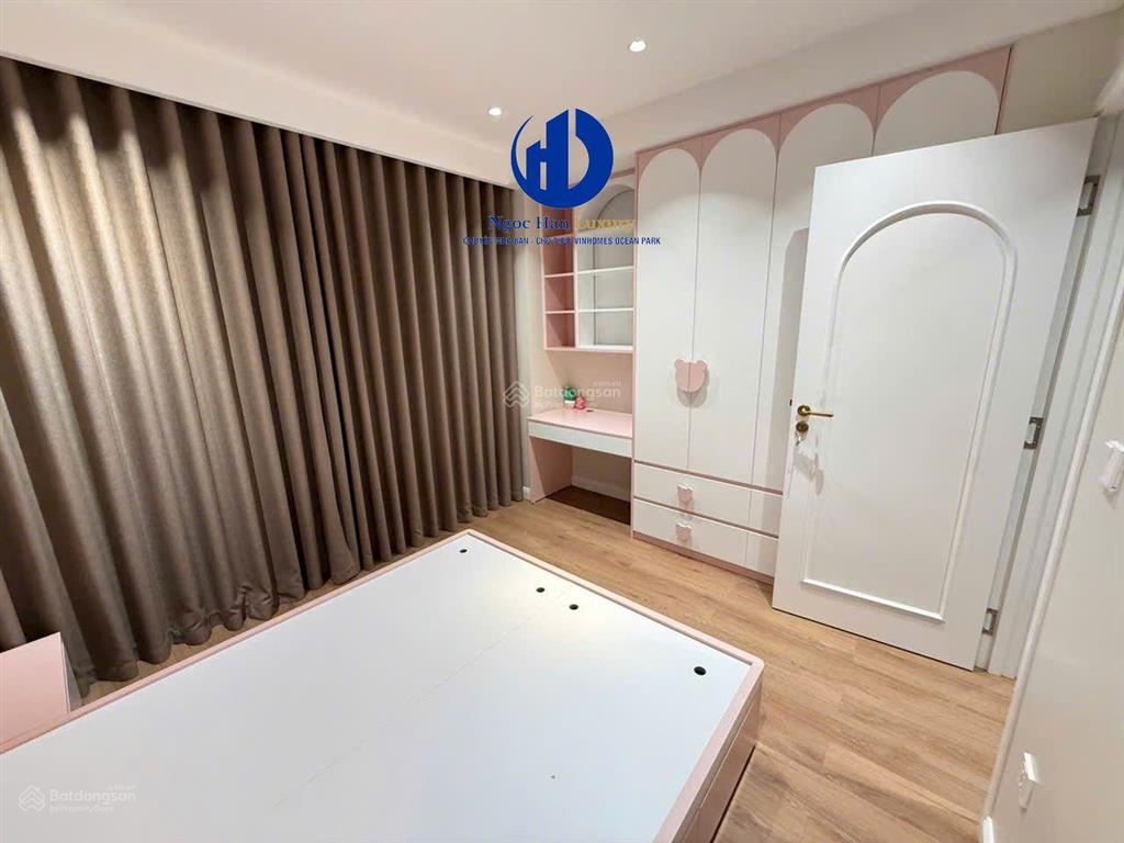 Hot ! bán liền kề sao biển. dt 90m2, 4t, mt 7,5m, full đồ mới đẹp