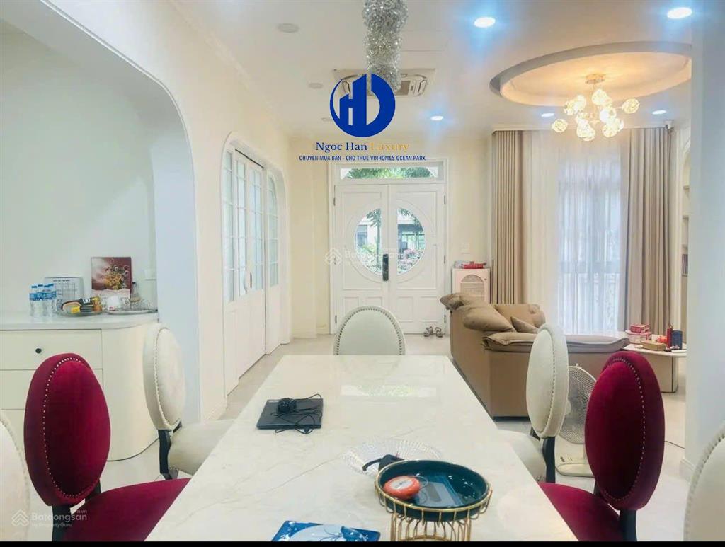 Hot ! bán liền kề sao biển. dt 90m2, 4t, mt 7,5m, full đồ mới đẹp