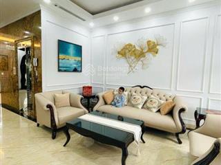 Giá 26 tỷ  bán gấp nhà full đồ đẹp, có thang máy, view biển hồ 24,5ha