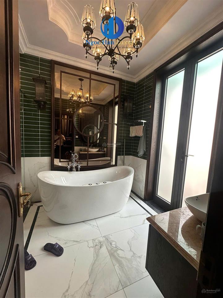 Bán gấp! biệt thự ngọc trai, full đồ đẹp, view công viên. giá 47 tỷ