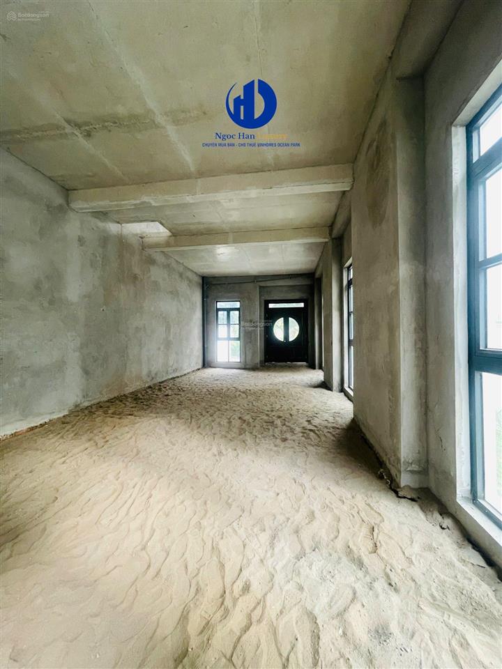 Giá 24 tỷ ! bán gấp biệt thự gần hồ  dt 150m2, 4t, nhà thô