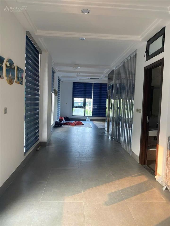Cho thuê shophouse hải âu 16. dt 210m2, 5t, lô góc 3 mặt tiền. full đồ