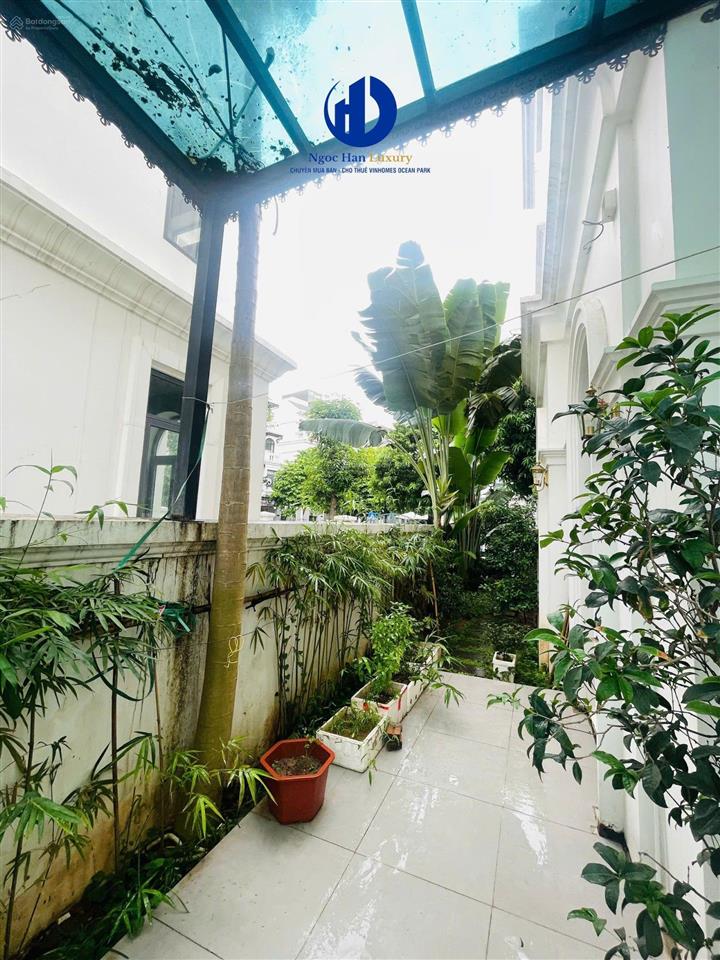 Giá chỉ 27 triệu/ tháng. căn biệt thự full đồ, view hồ ngọc trai 24,5ha