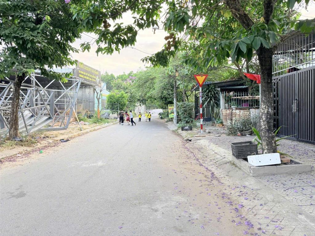Bán đất phạm thị lam anh  p. hòa khánh nam  gần đh duy tân