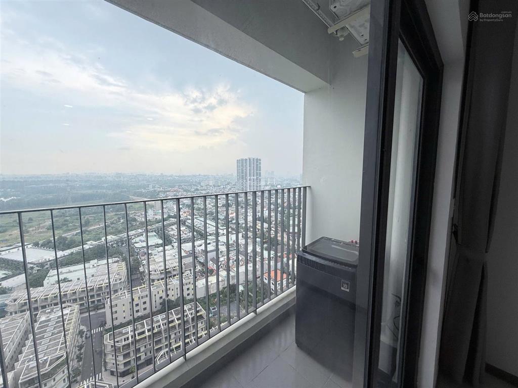 Cần bán căn hộ 2 tỷ 4 đã có sổ bcons plaza