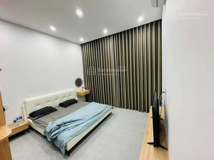 Cho thuê villa view sông cao cấp nguyễn đình thi, hoà xuân  diện tích 300m², villa 3 tầng
