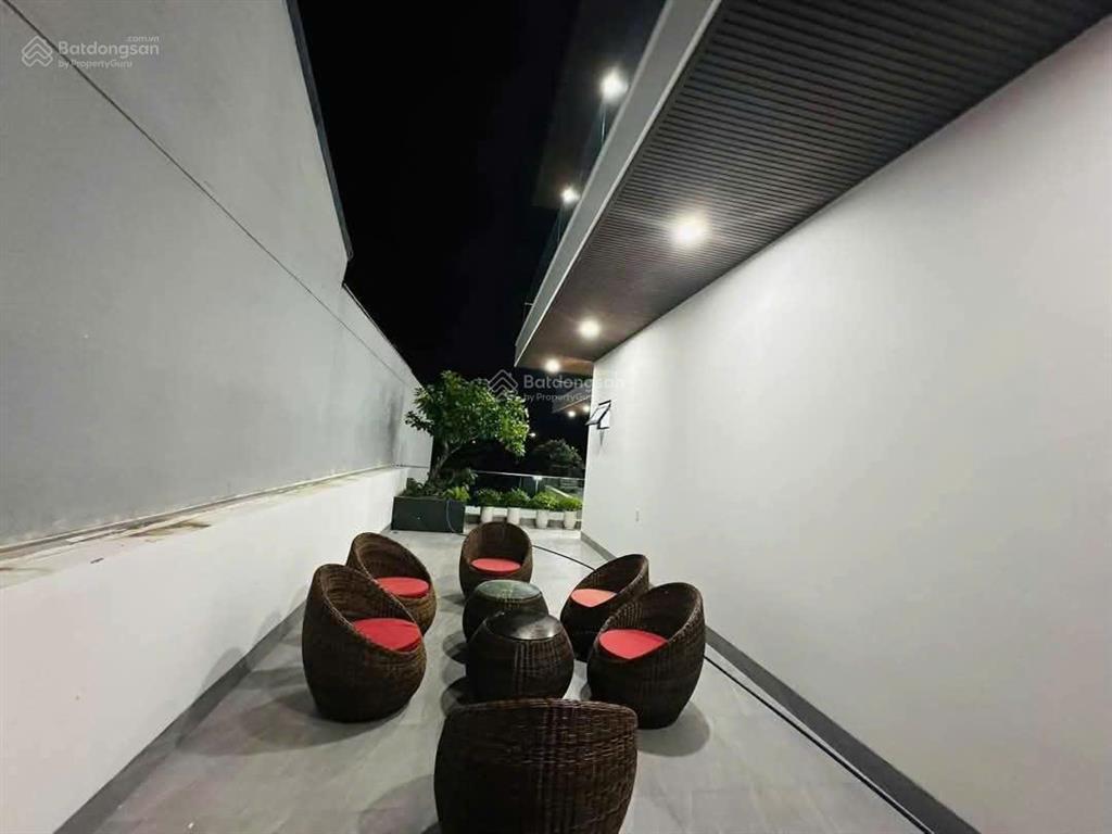 Cho thuê villa view sông cao cấp nguyễn đình thi, hoà xuân  diện tích 300m², villa 3 tầng