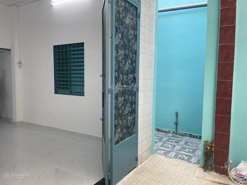 Nhà đẹp sát mặt tiền 60m² ngang 5,5m đang cho thuê 10tr/tháng khu vip p13 tân bình giảm còn 6.4 tỷ