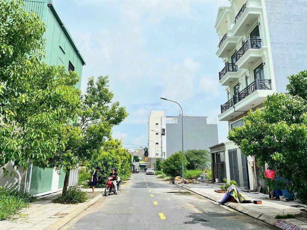 Đất khu phân lô đồng bộ xây 5 tầng  ngang 8m chỉ cách 50m ra mặt tiền hà huy giáp q12 nhỉnh 6 tỷ