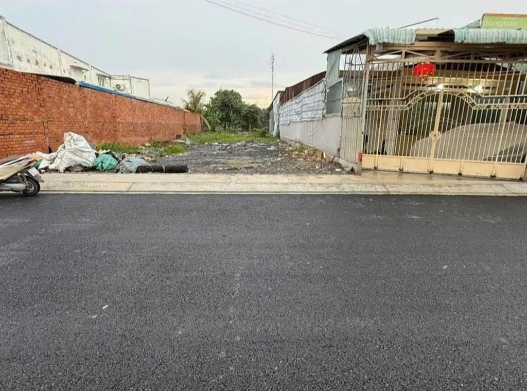 Chủ kẹt tiền cần bán lô đất 125m2 giá 1 tỷ đ.nguyễn văn hoài gần kcn tây bắc, sổ hồng riêng