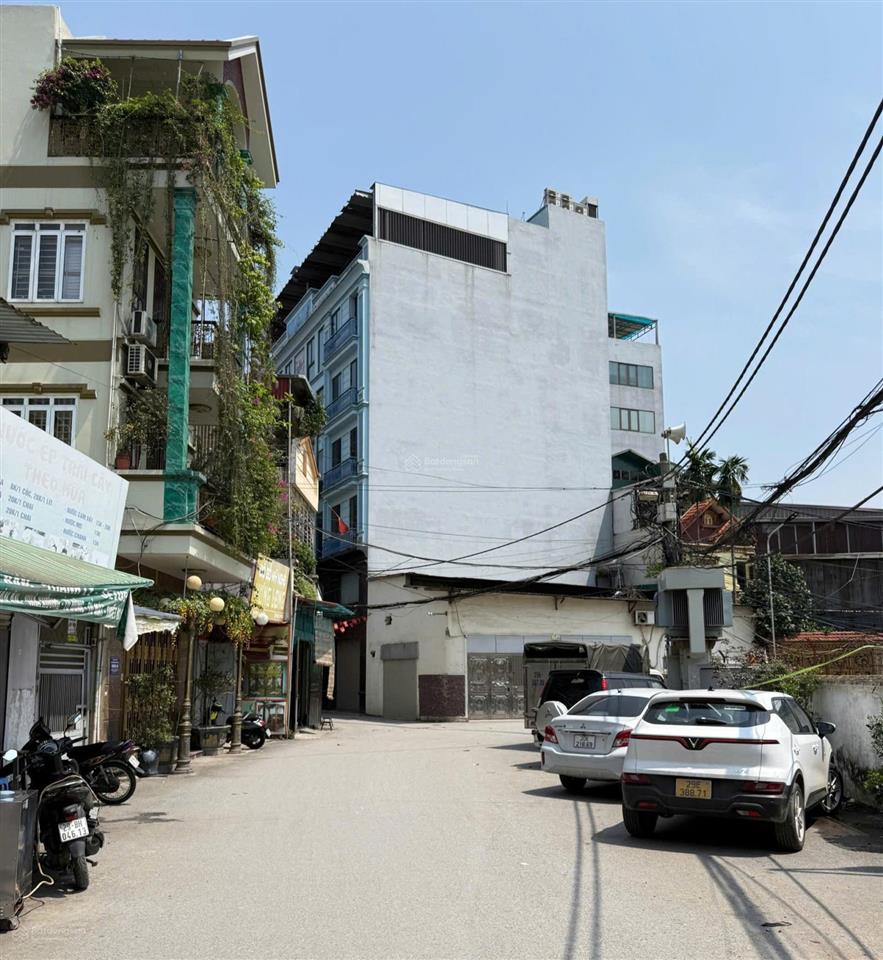 Bán nhà kđt đền lừ, 300m2, mặt tiền 10m, lô góc, ô tô, 215tr