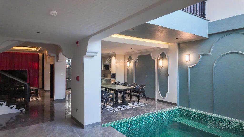 Cho thuê villa cao cấp gần đỗ bá  biển mỹ khê thiết kế 5 phòng ngủ rộng rãi