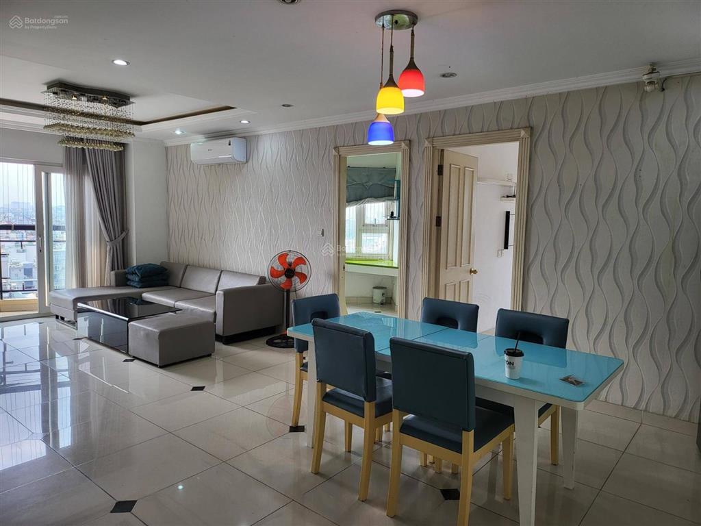 Căn hộ chung cư 3p ngủ, nội thất ở phúc yên phan huy ích giá 13tr