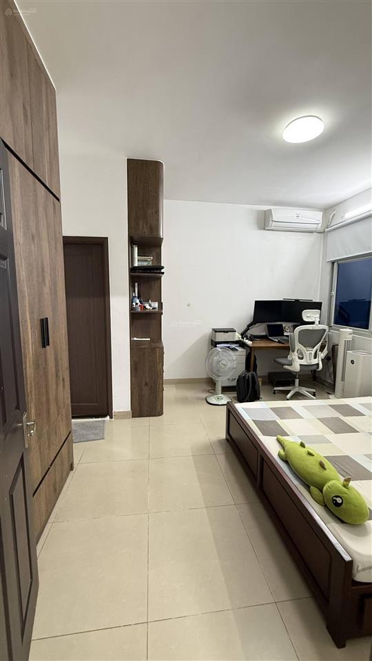 Chính chủ bán căn hộ 82,53m2 2pn, 2wc giá 3,95 tỷ tại khu căn hộ sacomreal584