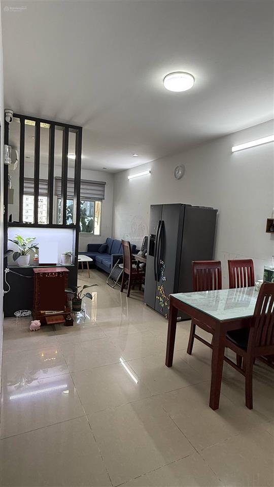 Chính chủ bán căn hộ 82,53m2 2pn, 2wc giá 3,95 tỷ tại khu căn hộ sacomreal584