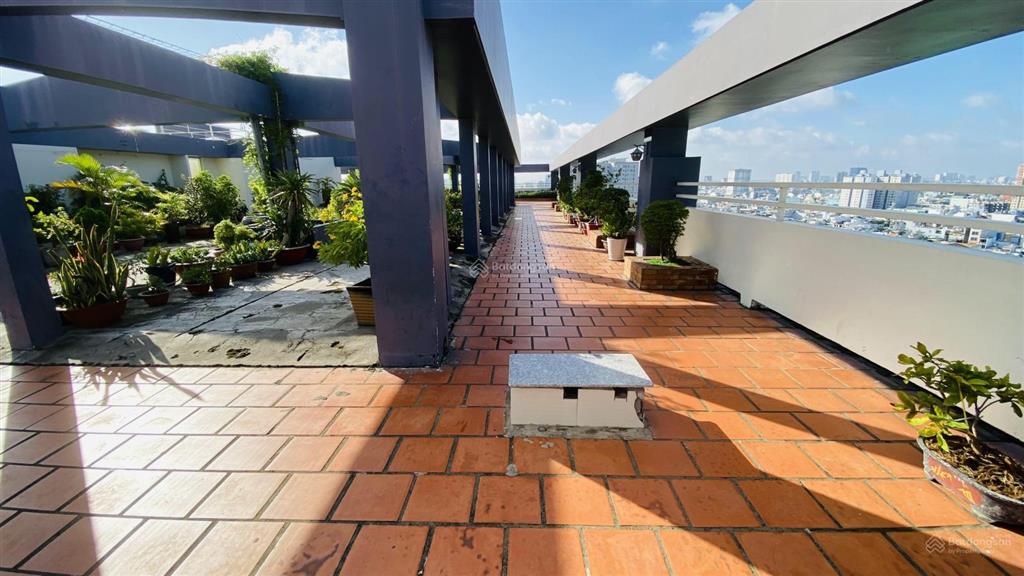 Chính chủ bán căn hộ 82,53m2 2pn, 2wc giá 3,95 tỷ tại khu căn hộ sacomreal584