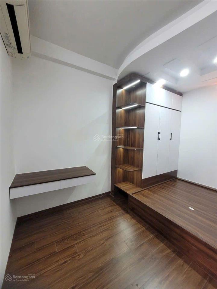 Nhà tập thể ở phạm văn đồng 70 m2, tầng 3, giá 3.95 tỷ bắc từ liêm hà nội