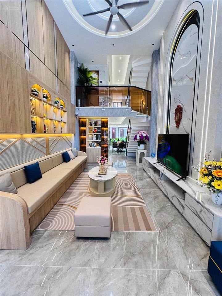 " hiếm " nhà 5 tầng  66m2 (4x16.5)  quang trung, gần vincom  hxh thông  giá  7.3 tỷ tl