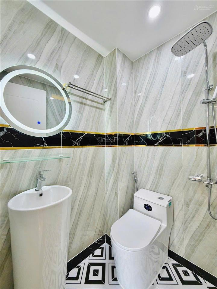 " hiếm " nhà 5 tầng  66m2 (4x16.5)  quang trung, gần vincom  hxh thông  giá  7.3 tỷ tl