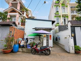 Bán dãy trọ lê văn thịnh cạnh chợ cây xoài, 8 phòng trọ, đường ô tô 6m , dt  6,5 x 25 , nở hậu