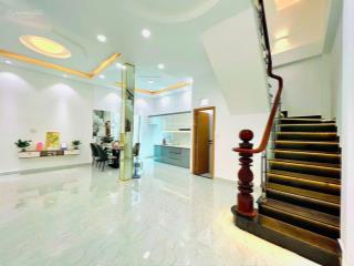 Bán nhà đường số 6 , 2 tầng , mới xây  xách vali vô ở, chủ nhiệt bán, bình trưng tây  quận 2
