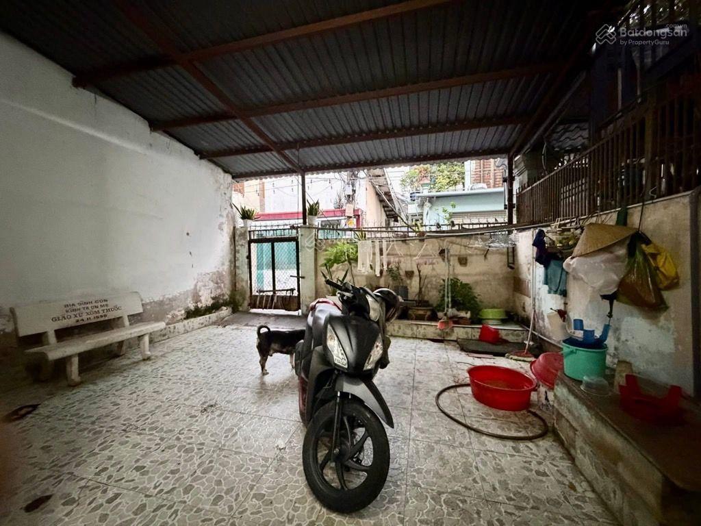 Bán đất tặng nhà 3 tầng btct  95m2  ngang 5,5m quang trung gv 9tỷ (tl)