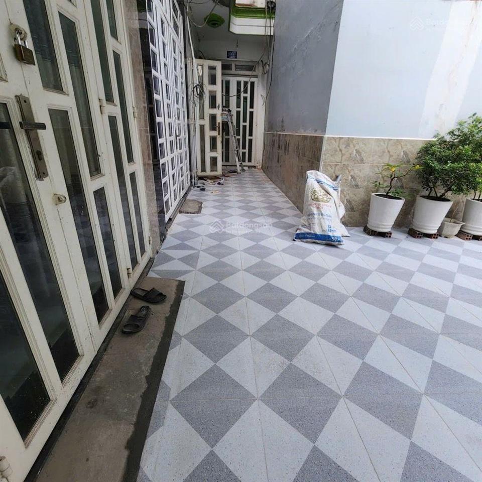 Nhà đẹp ở ngay  hẻm 5m thông 2 tầng  nguyễn văn khối gv  30m2  chỉ 3,45tỷ (tl)