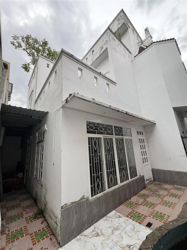 Biệt phủ mt đường nhựa 10m có lề  ht05 q12  272m2 ngang khủng 11m, chỉ 27,5 tỷ (tl)