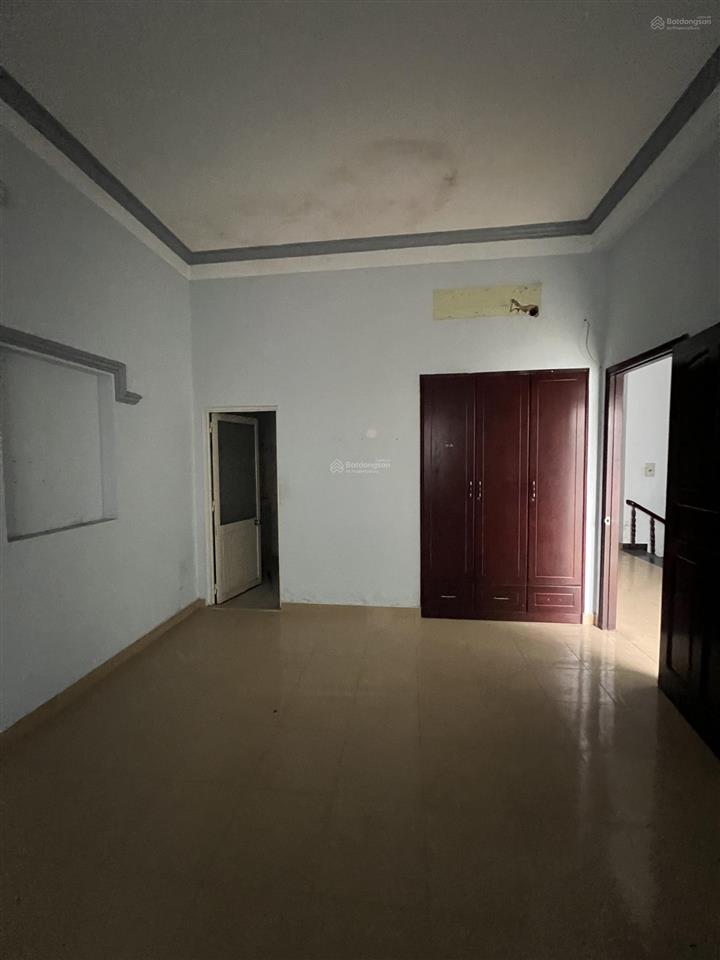 Biệt phủ mt đường nhựa 10m có lề  ht05 q12  272m2 ngang khủng 11m, chỉ 27,5 tỷ (tl)