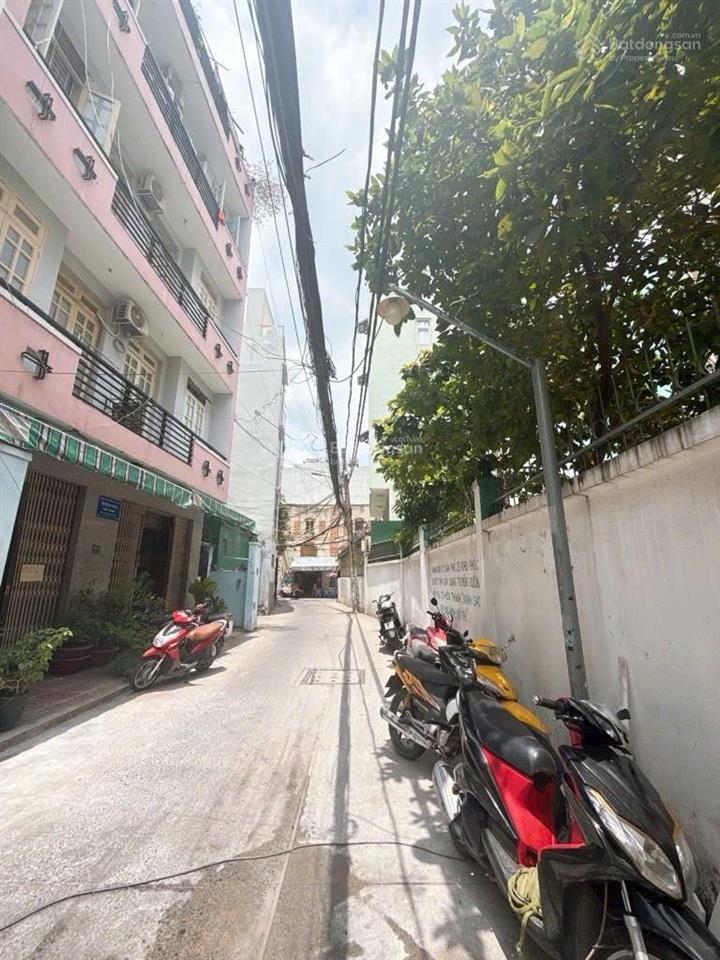 Tô hiến thành  kế chợ thuốc nguyễn giản thanh  5 tầng, 63m2 có khung thang máy  giá 15.5 tỷ tl