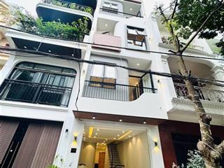Bán nhà cực hót tại mặt phố vũ tông phan .diện tích 4.3m2 mặt tiền 4.4m2  giá 30 tỷ ô tô đỗ cửa .