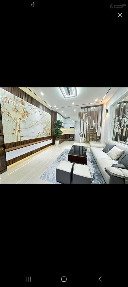 Bán nhà riêng .dt 37m2  mt 5.2m2  6 tầng nhà lô góc thoáng.có thang máy