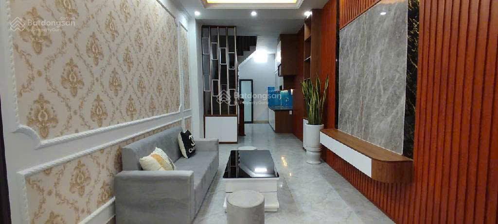 Bán nhà riêng lĩnh nam, nhà 5 tầng cực đẹp, 33m2, 3pn, 4wc, sổ đỏ cc,  o.9.7.1.9.8.2.1.8.7