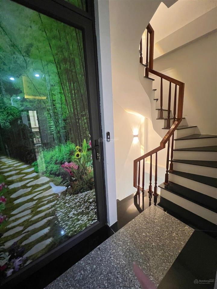 Bán nhà riêng vĩnh hưng, dt 30m2, 3pn, 3wc, mặt tiền 3,6, sổ đỏ cc,  o.9.7.1.9.8.2.1.8.7
