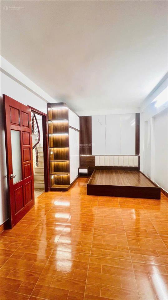 Bán nhà trương định, dt 31m2, 3pn, 3wc, chỉ 5,78 tỷ, sổ đỏ cc,  o.9.7.1.9.8.2.1.8.7