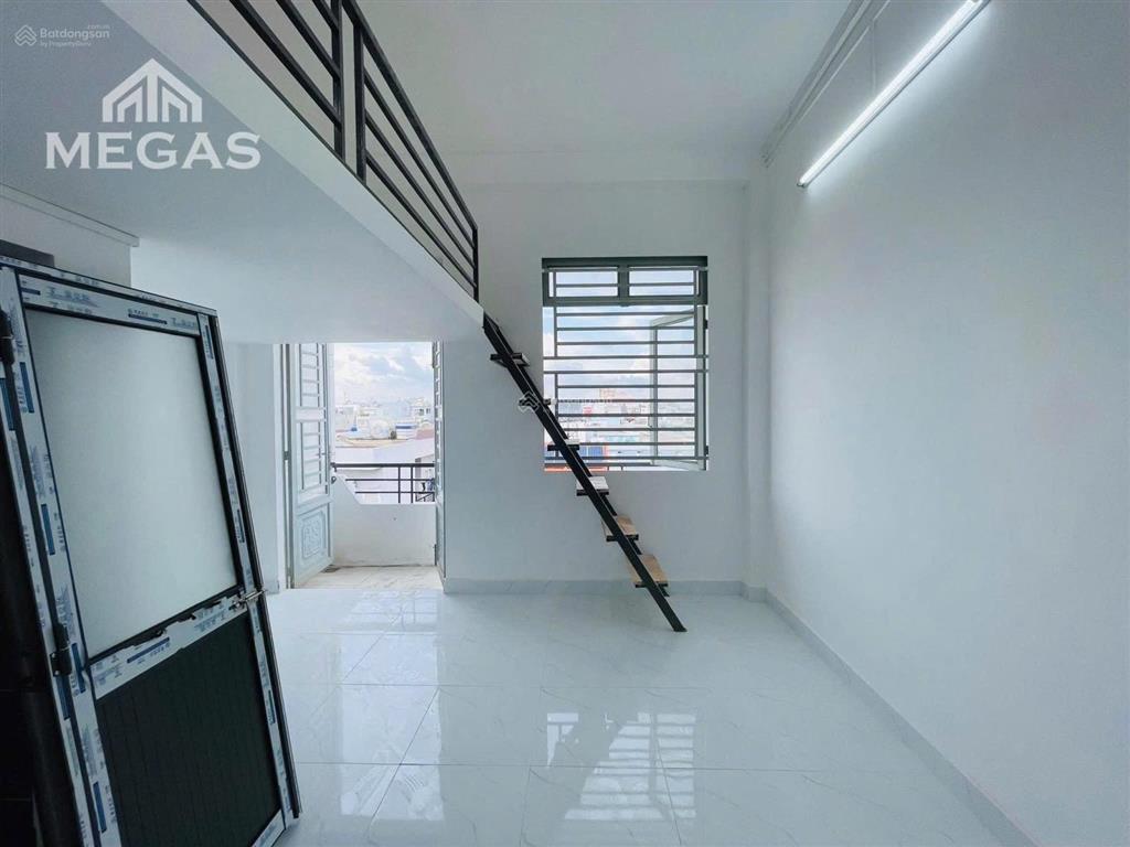 3,5 triệu mà thuê được phòng gác quận 3? không đùa!