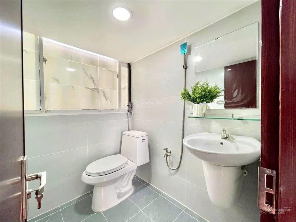 Duplex siêu xinh full nội thất ngay nguyễn chí thanh, quận 5